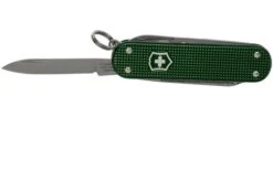 Victorinox Classic Alox Green 0.6221-24R4.KTE1 Knivesandtools Edition, Swiss Pocket Knife -Morakniv Knives Sale VT0 6221 24R4 KTE1 03 victorinox
