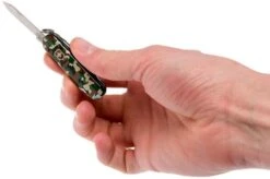 Victorinox Classic, Swiss Pocket Knife, Camouflage -Morakniv Knives Sale VT0 6223 94 05 victorinox vt0 6223 94 05