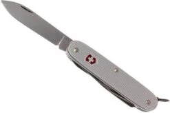 Victorinox Pioneer X -Morakniv Knives Sale VT0 8231 26 04 victorinox pioneer x vt0 8231 26 04